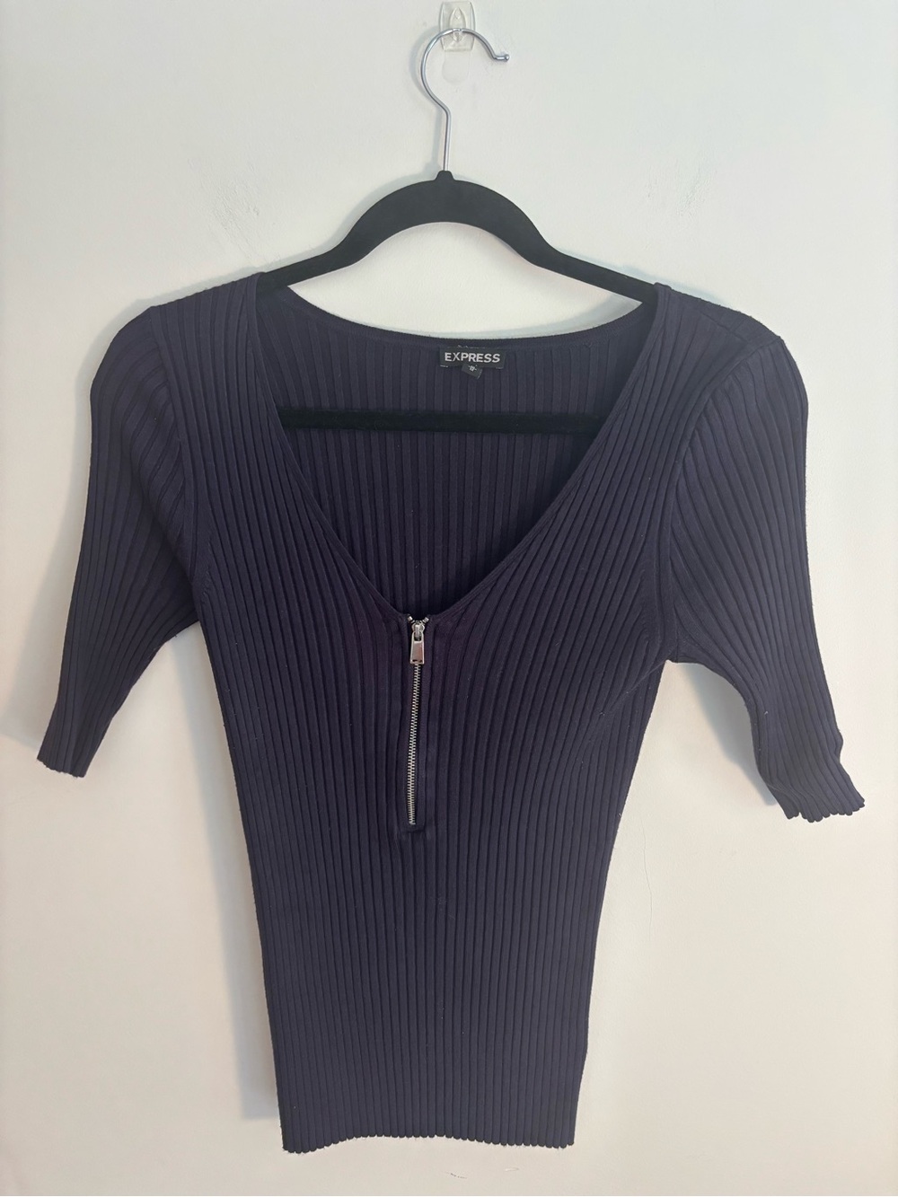 Express Women's Ribbed Zip-Front Top in Black